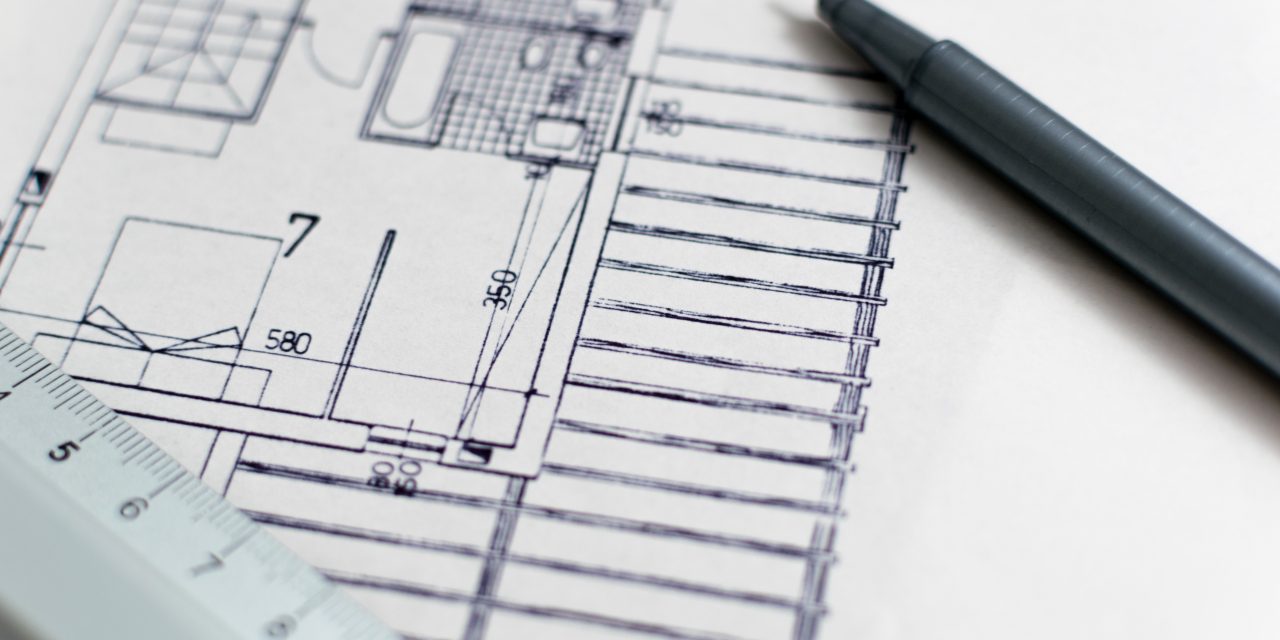Building a Custom Home:  The 5 Pros You Need on Your Team